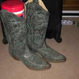 Cowboy vintage boots!